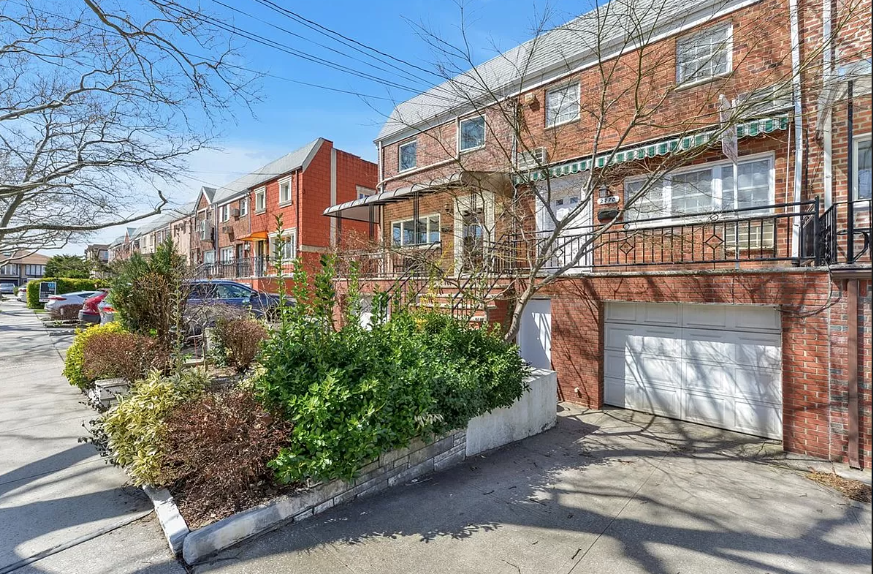 What it's like living in Mill Basin, Brooklyn Housing, prices